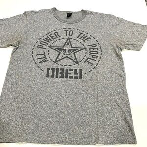 Obey men’s T-shirt, large gray excellent like new condition